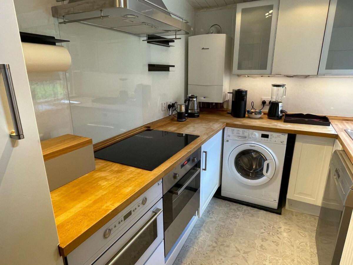 Large Flat In Chic Bruntsfield Apartment Edinburgh